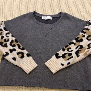 Vintage Havana Gray Sweater with Leopard Print Sleeves